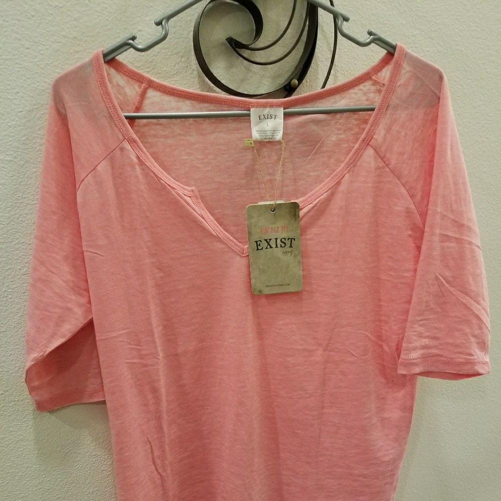 NWT t-shirt size L